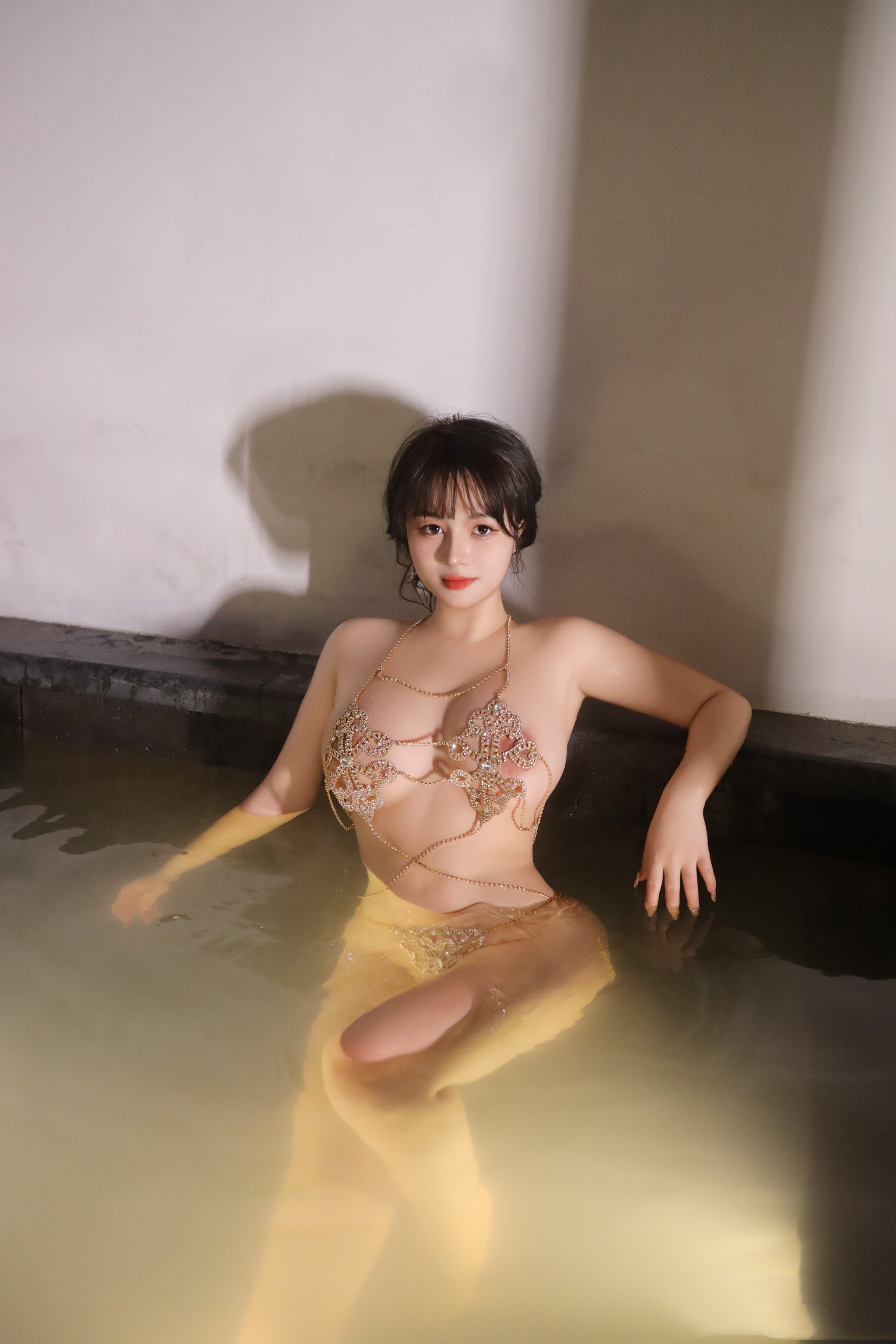 图片[1]-沈思怡 – NO.003 温泉 [84P]-XikXak
